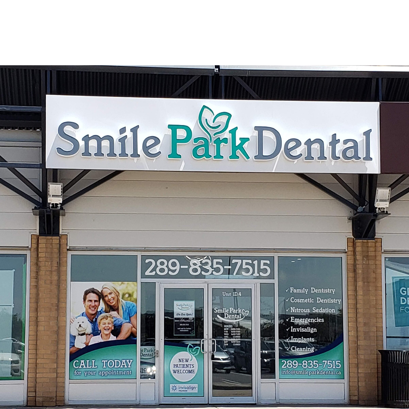 Cosmetic Dental Office in Oakville ON