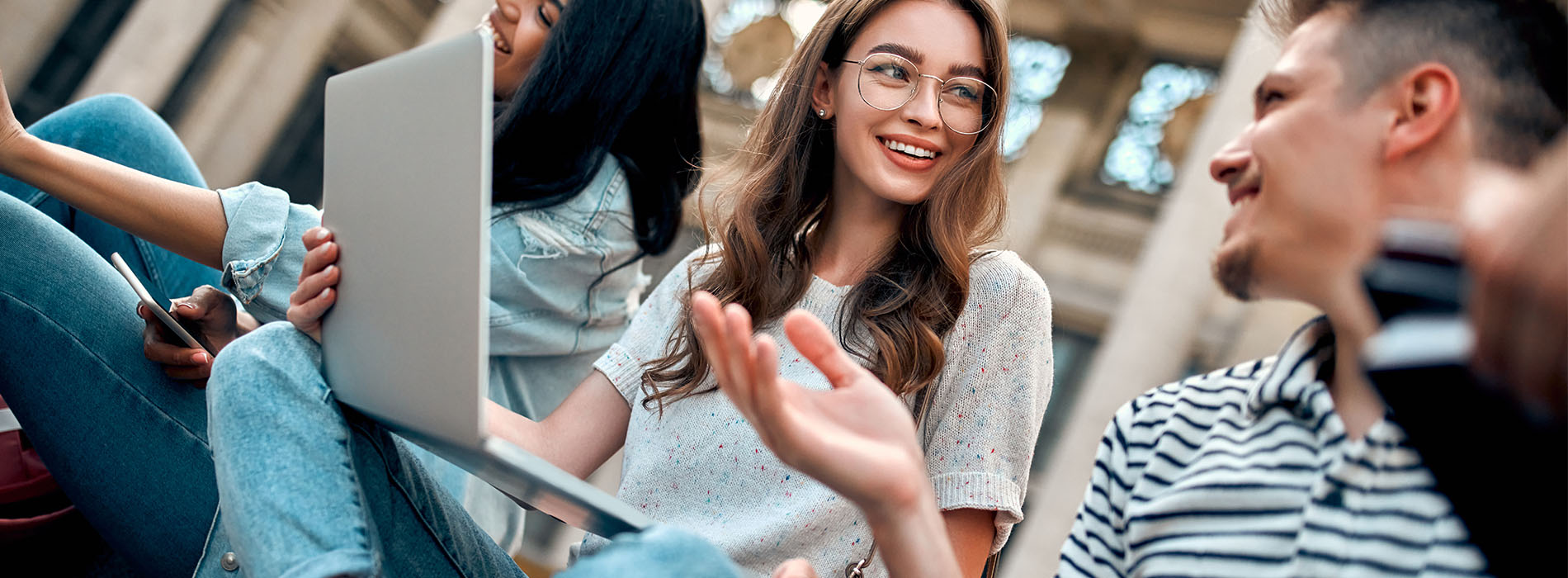 Cosmetic Dental Office in Oakville ON