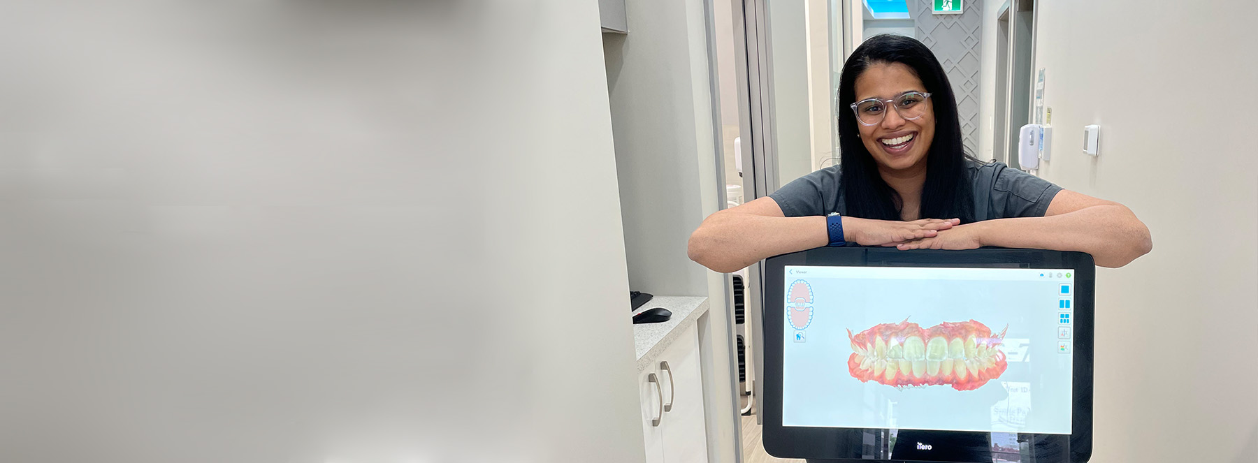 Cosmetic Dentist near Oakville ON